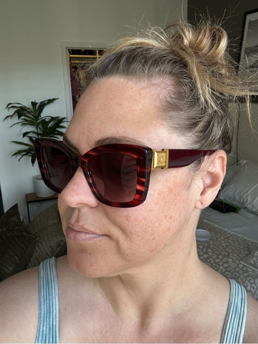 SALE Karl Lagerfeld Burgundy Oversized Women’s Sunglasses - Picture 2 of 7